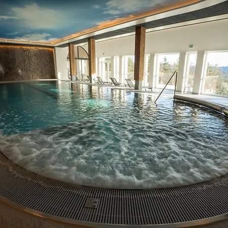 Resort Domaine De Haslach, The Originals Collection, De Tourisme *