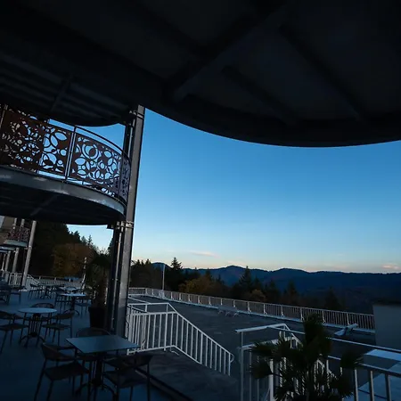 Aparthotel Domaine De Haslach, The Originals Collection, De Tourisme Munster (Haut-Rhin)