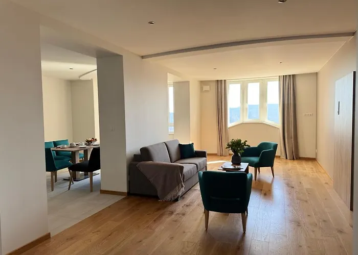 Resort Domaine De Haslach, The Originals Collection, De Tourisme *